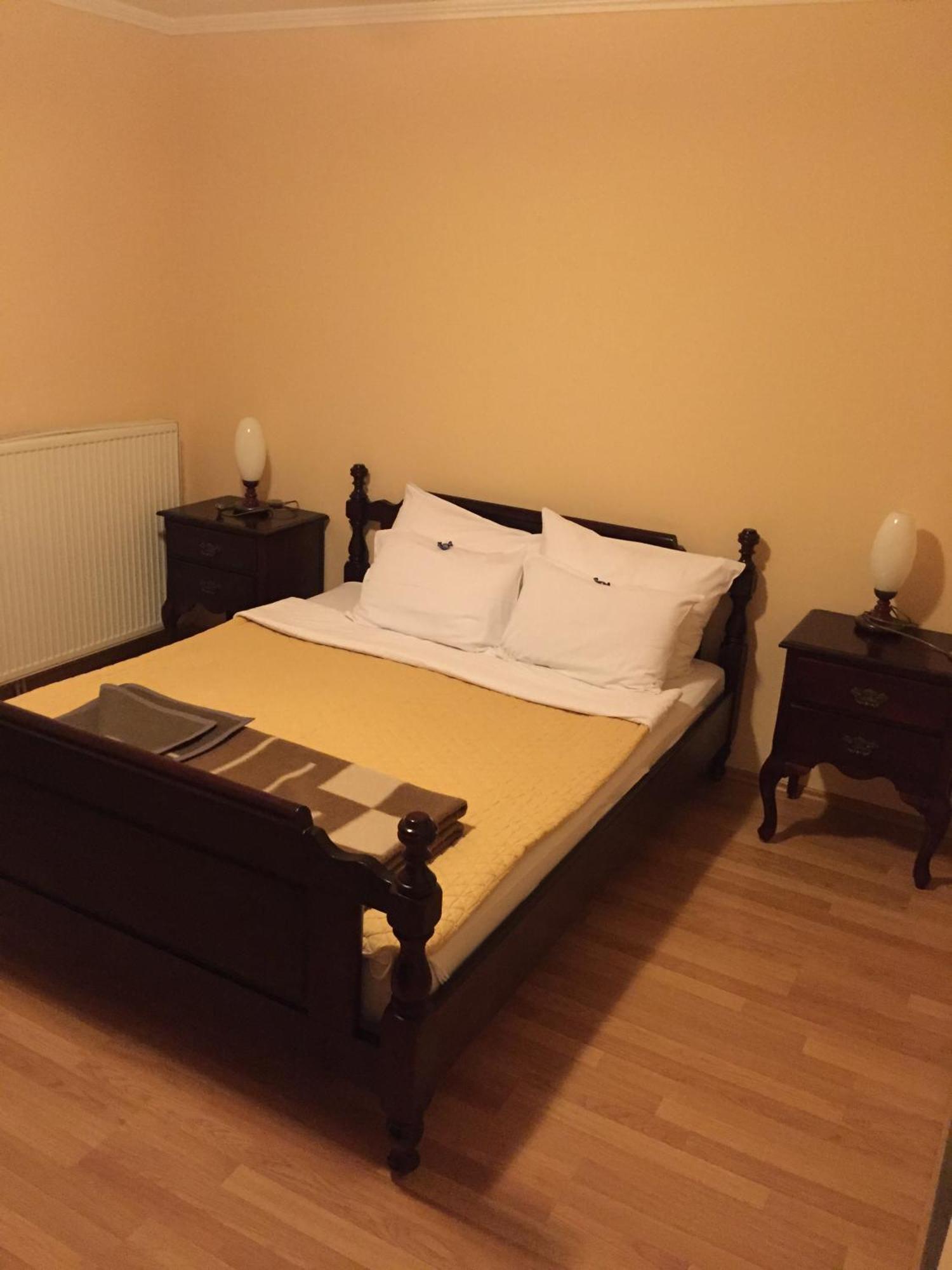 Bed & Breakfast Karavan Raška Kamer foto