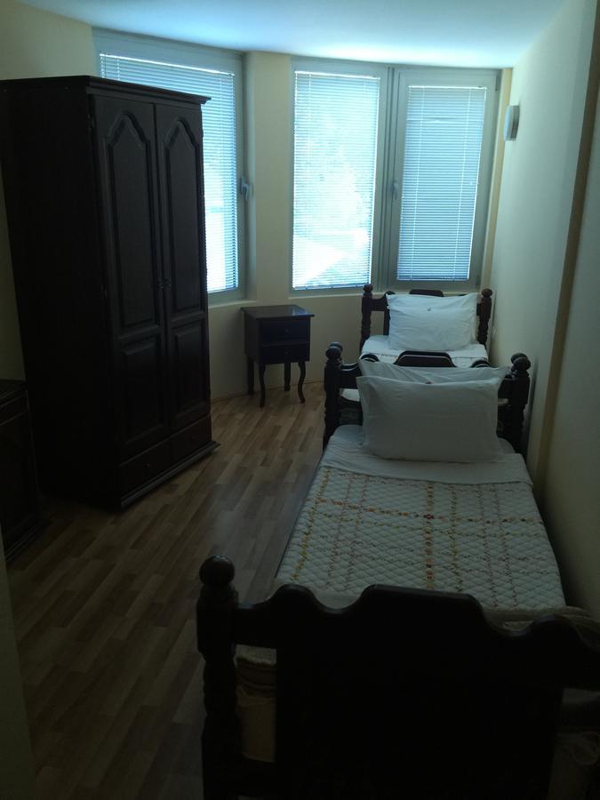 Bed & Breakfast Karavan Raška Buitenkant foto