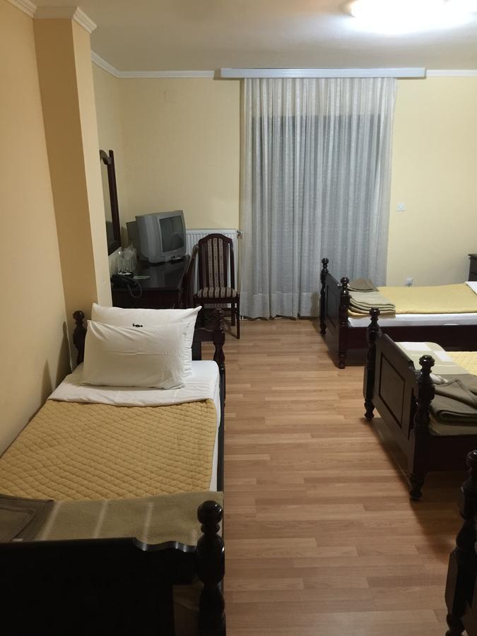 Bed & Breakfast Karavan Raška Kamer foto